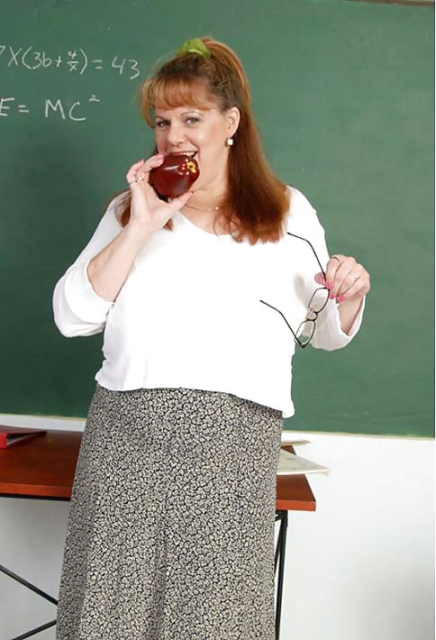 3. Maestra de escuela 4.
 #17836027