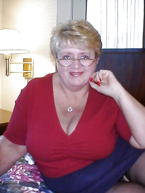 Jc's gilf's v
 #18911498