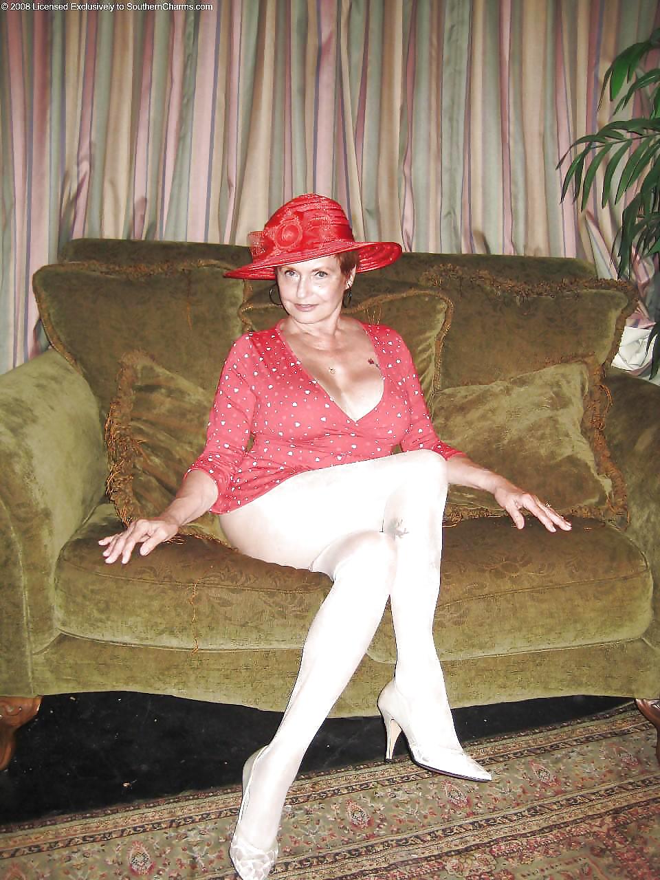 Jc's gilf's v
 #18911523