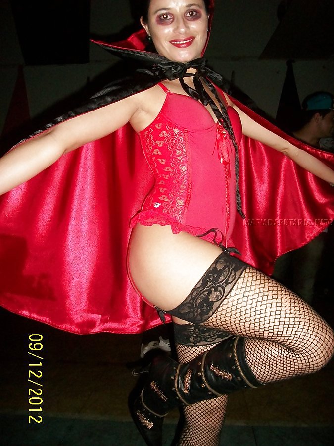 Baile de Fantasia Vampira Aninha  #21897425