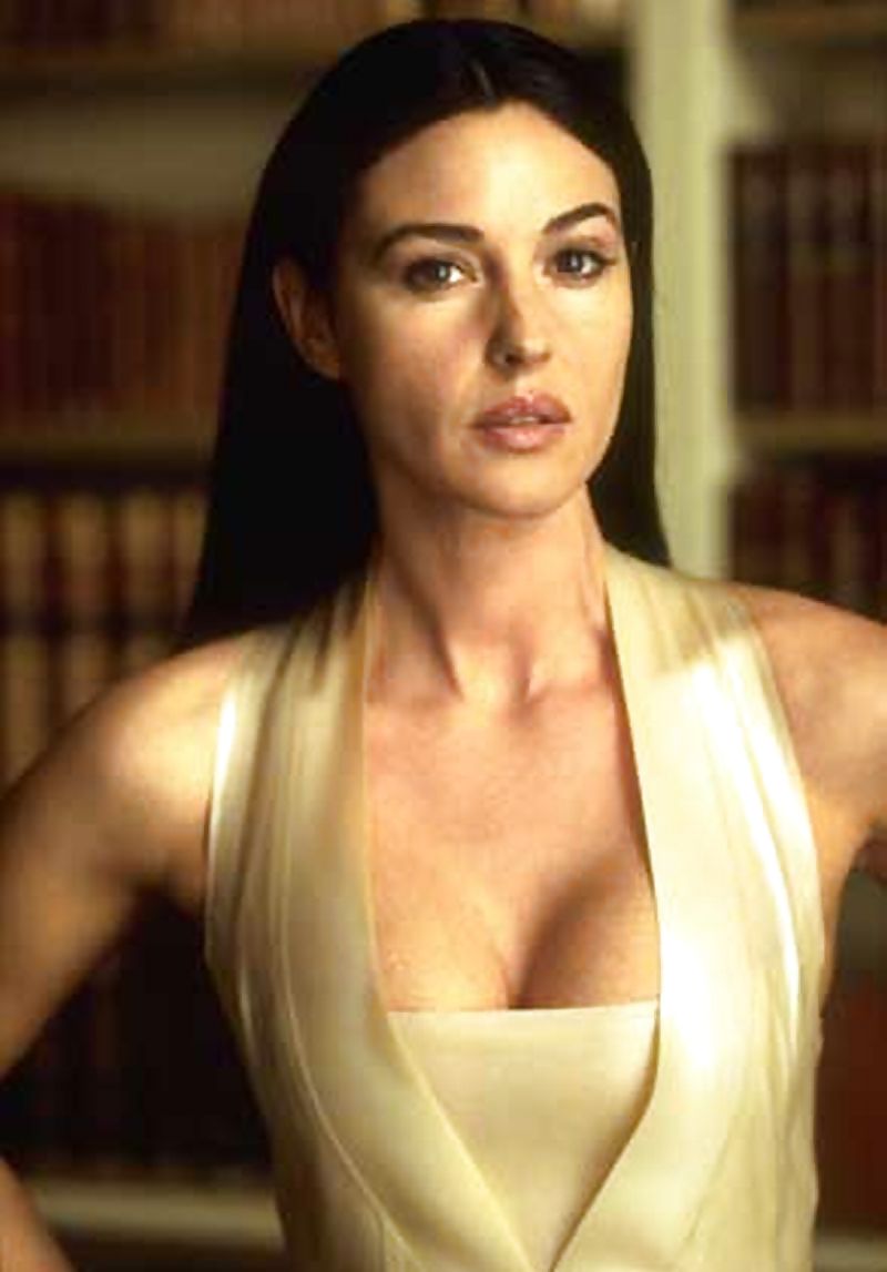 Monica Bellucci Livre De Ferraille #17370463