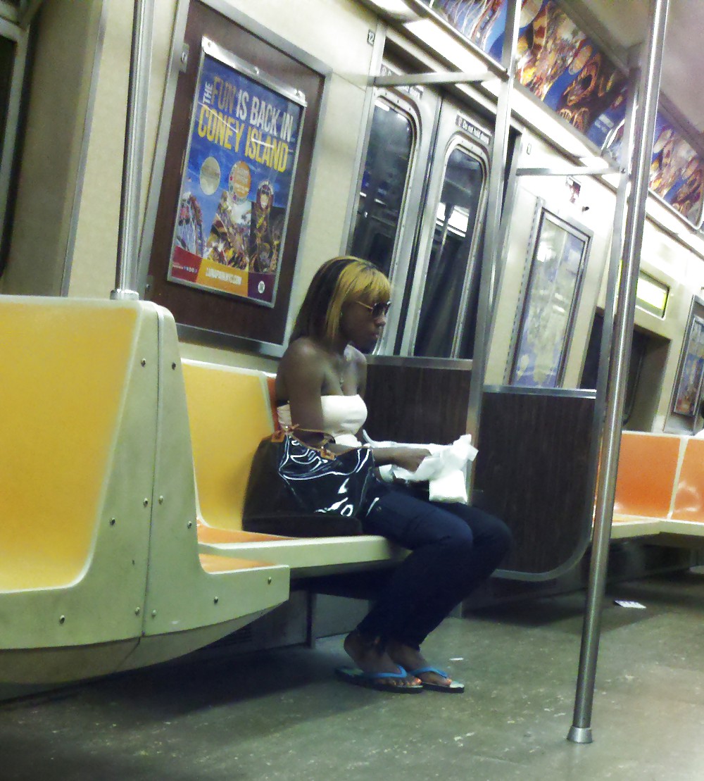 New York Subway Girls 12 - Black Lady Gaga #5789020