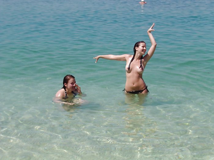 Vacanza diversi giovani sulla spiaggia 02 commento le migliori troie
 #16059161