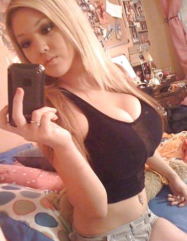 Teen Facebook Selfshots - Real Amatuers #14017485