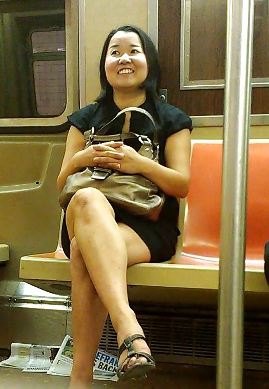 New York Subway Asiatische Mädchen Express-Linie #22394805