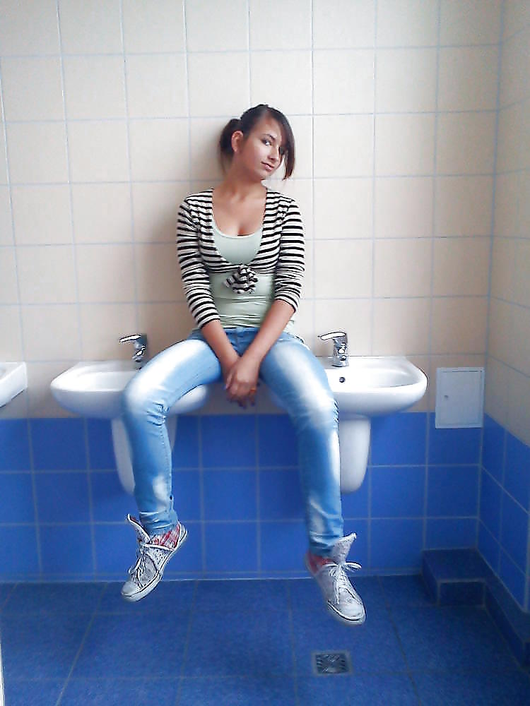 Tight Jeans #8801810