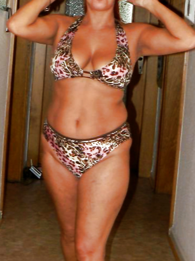 Moms and Aunts #9560996