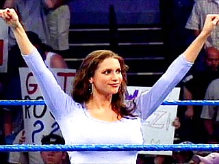 Galleria d'immagini #30: stephanie mcmahon
 #22290176