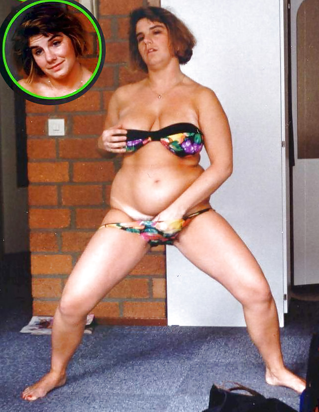 Ingrid gordita y rubia posando y metiendo los dedos
 #17107480