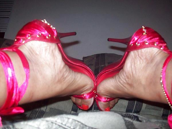これは私が女性の友人のために持ってきたいくつかの靴です。
 #3487360
