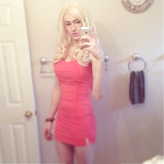 Sexy little me
 #16385799