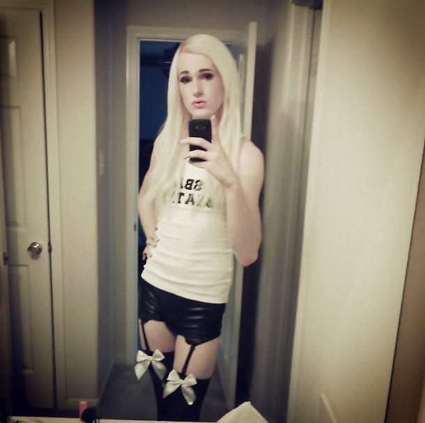 Sexy little me
 #16385907