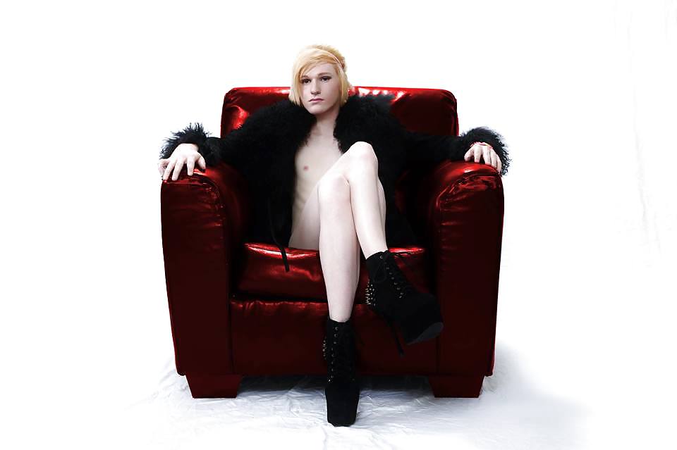 Sexy little me
 #16385918