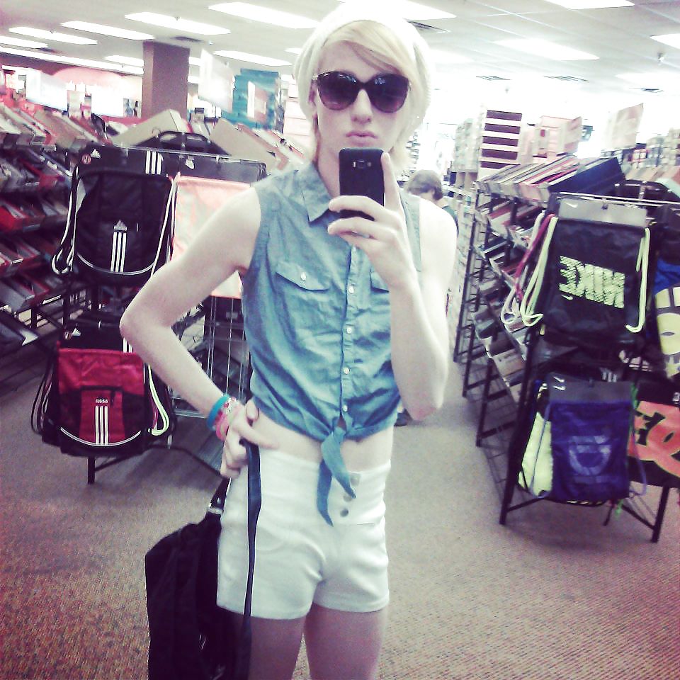 Sexy little me
 #16385954