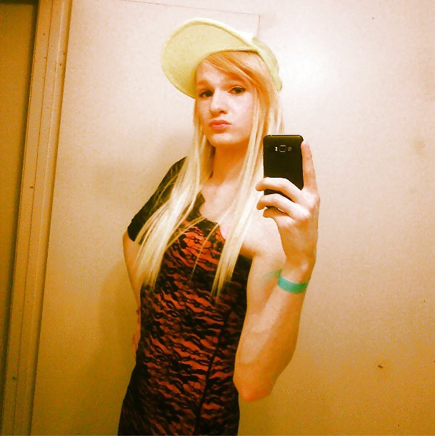 Sexy little me
 #16385975