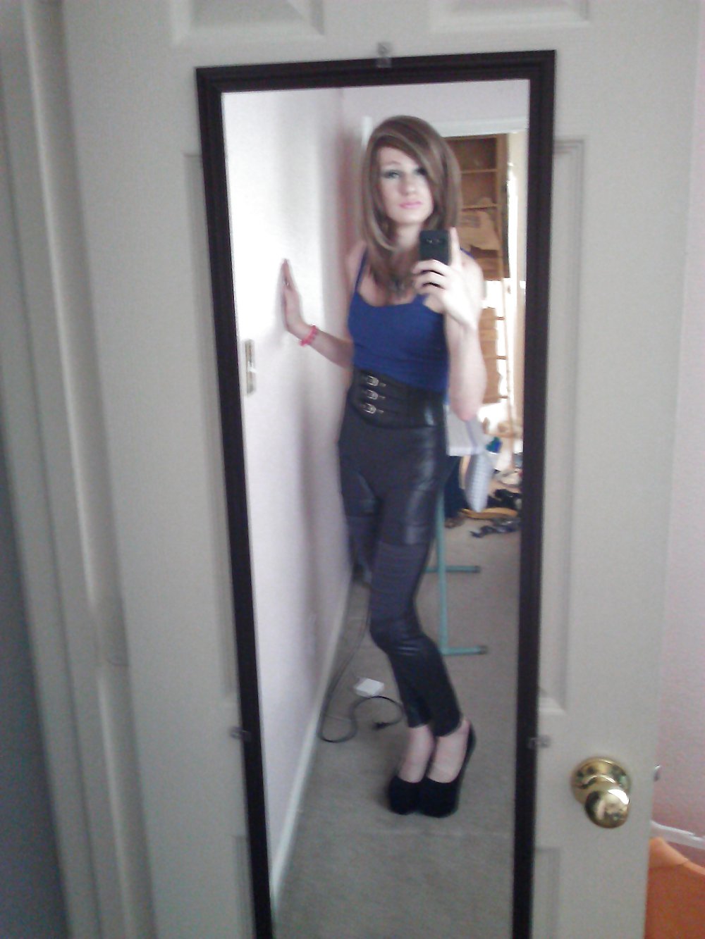 Sexy little me
 #16386011