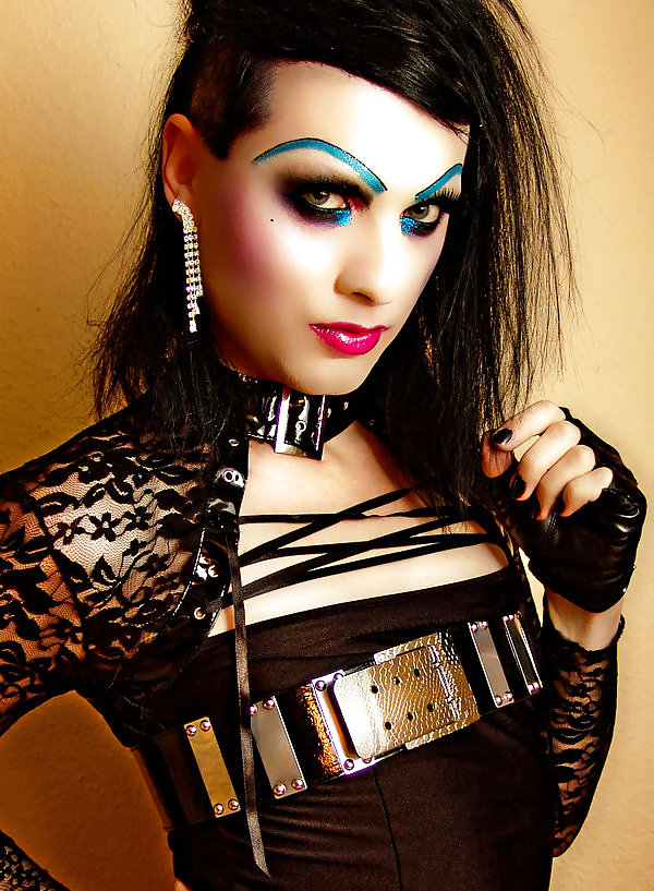 Androgynes. #9451824