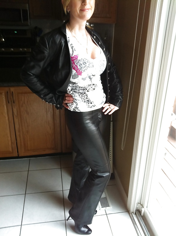 Leather wife #12506224