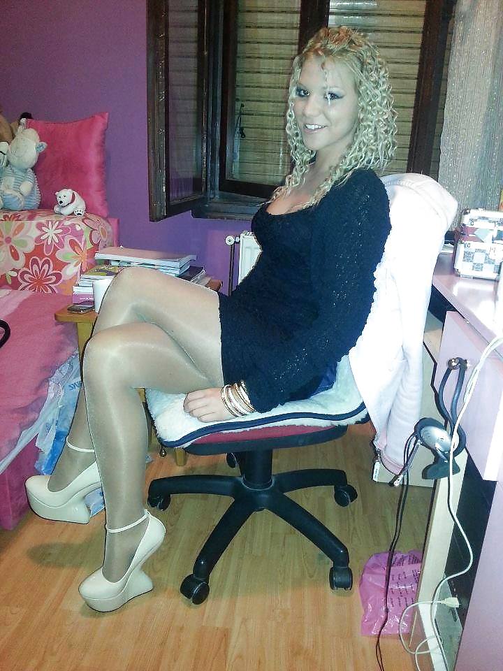 Pantyhose35
 #22411785