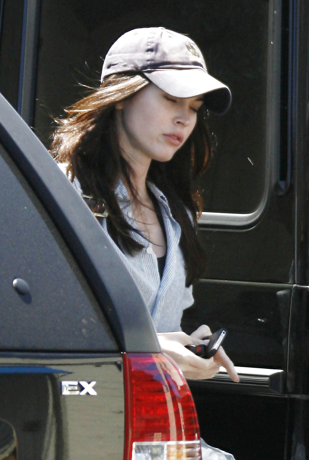 Megan Fox out in Beverly Hills #4045152