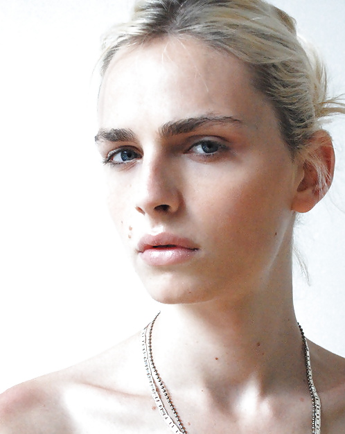 Beautiful Andrewgyne Model by TROC #10170982