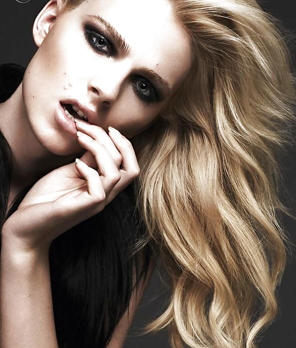 Beautiful Andrewgyne Model by TROC #10170989