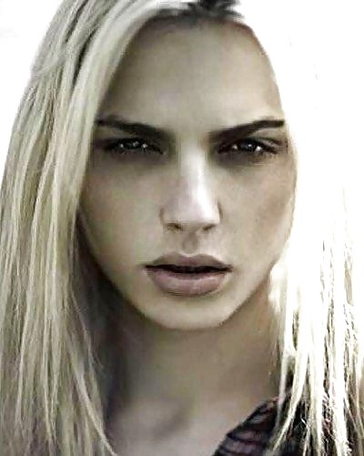 Beautiful Andrewgyne Model by TROC #10171018