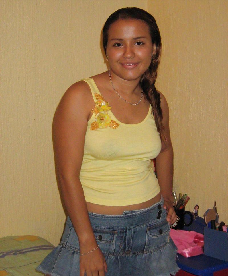 Caliente latina adolescente
 #7751310