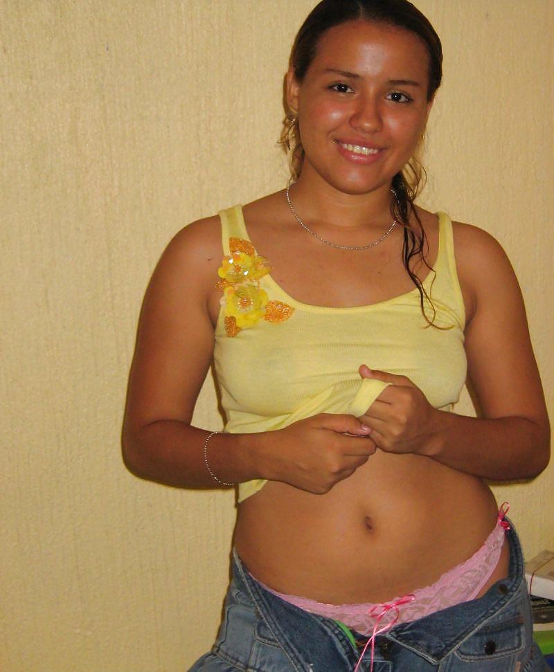 Caliente latina adolescente
 #7751421