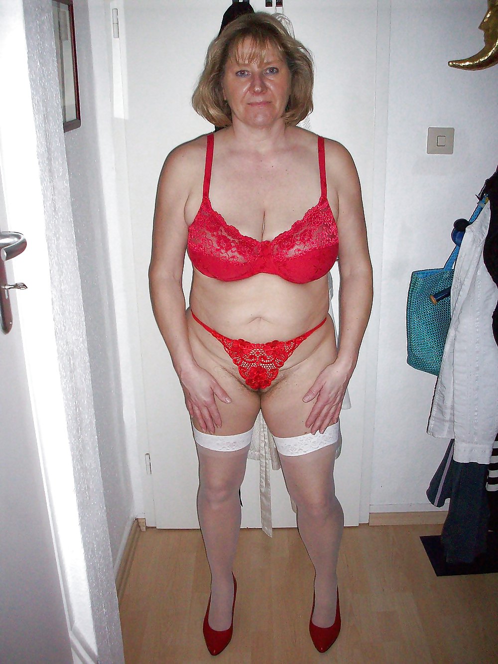 Swimsuit bikinis bra bbw mature dressed teen big huge 3 #4907585