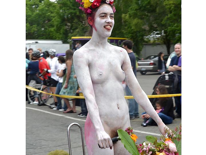 Nude Painted Ladies in Public Fetish Gallery 6 #22154029