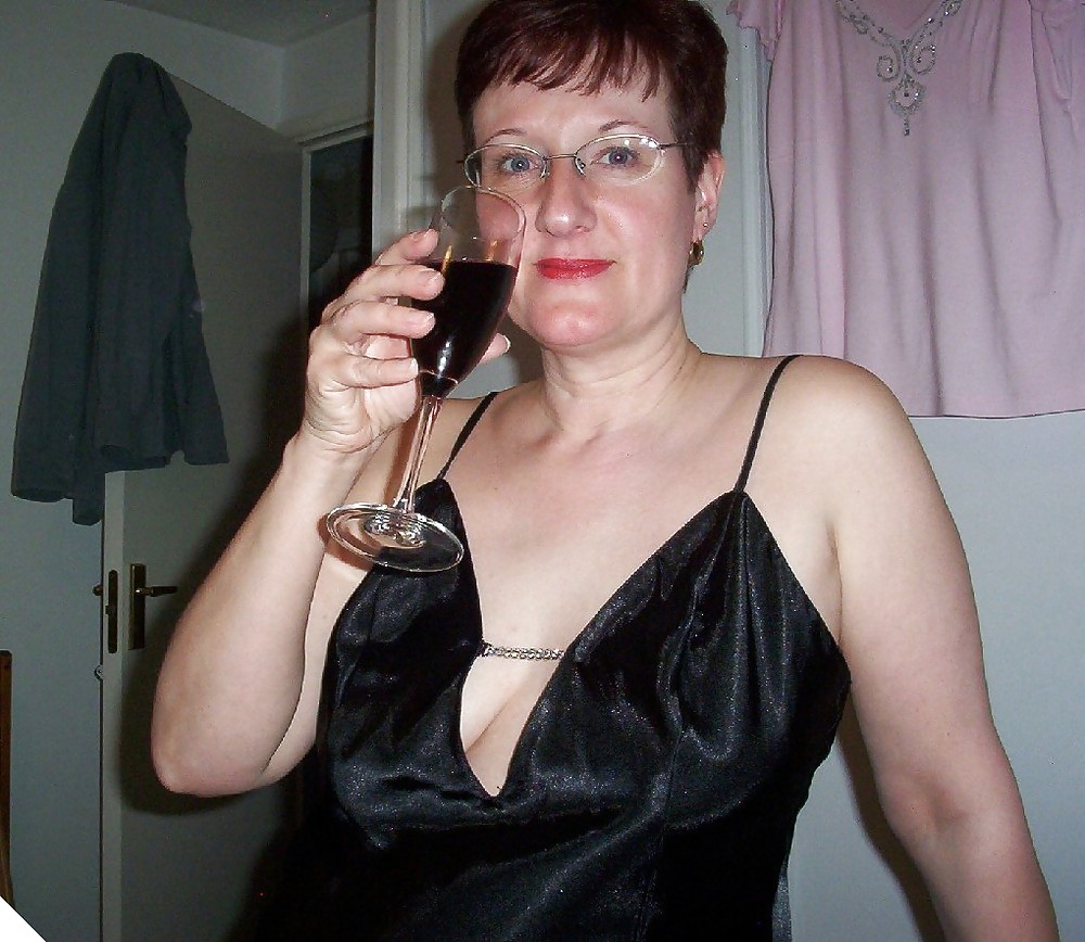 Who is this woman? I want to marry her. #4475767