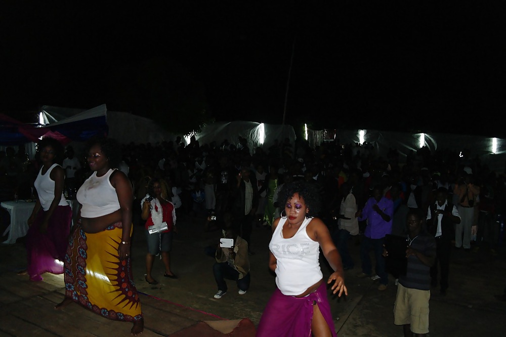 Tanzania Erstaunliche Tanzmädchen #18834252