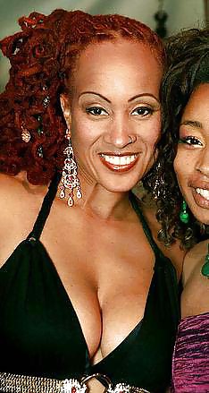 Hoe realmente dejar que esta polla todo en el pequeño coño
 #7218099