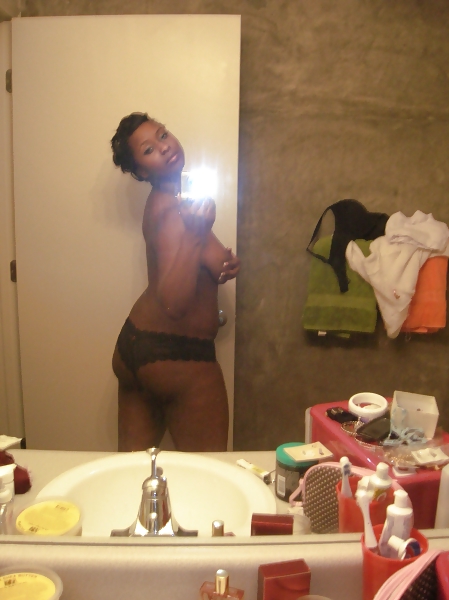 Ebony Amateur Selfshots 2 #11138302