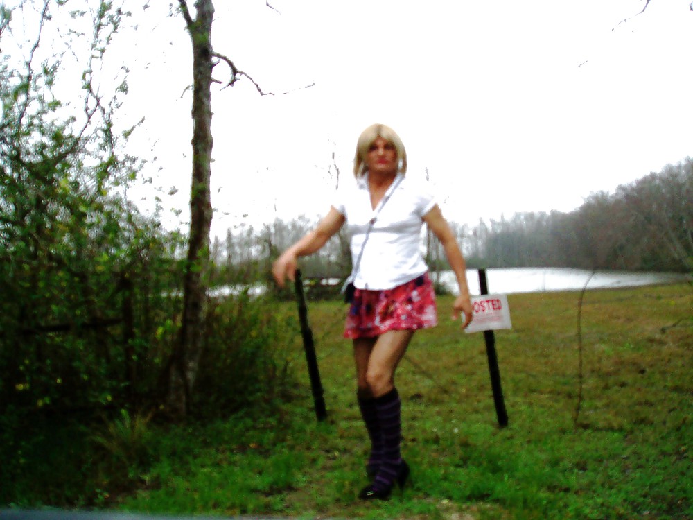 Crossdresser En Public #9003445