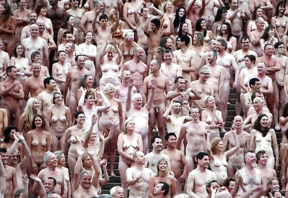 Spencer Tunick - Sydney Opera House #15383914