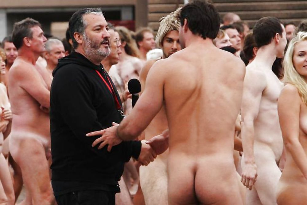 Spencer Tunick - Sydney Opera House #15383989