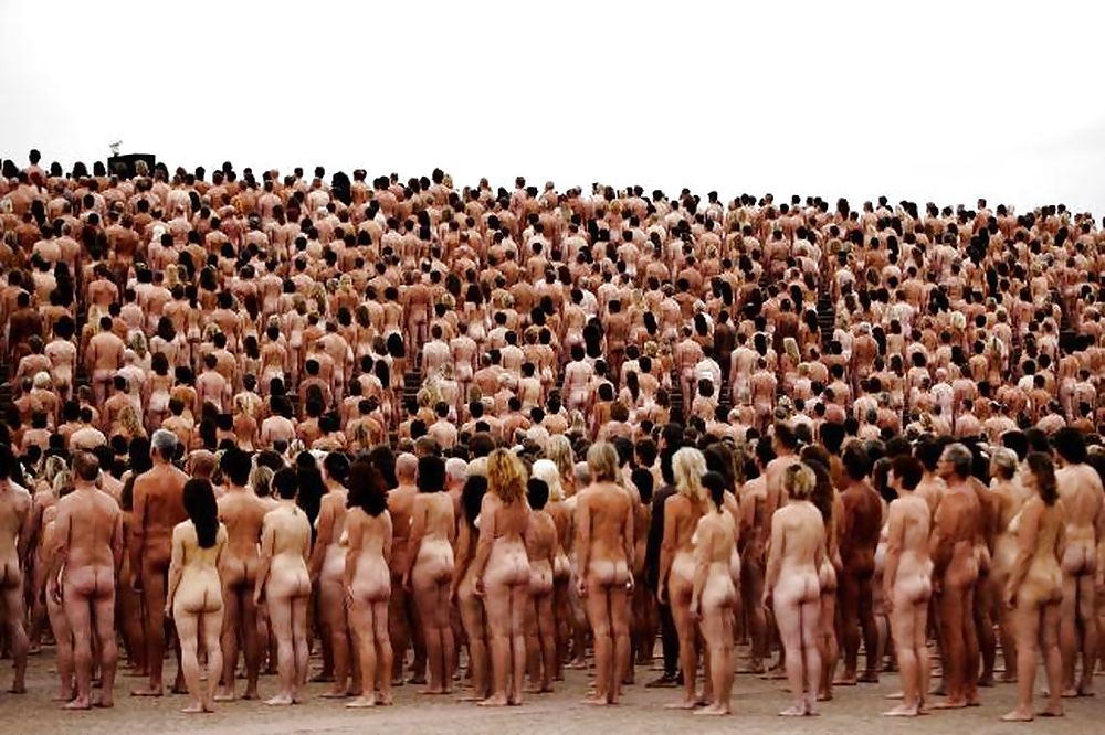 Spencer Tunick - Sydney Opera House #15384003