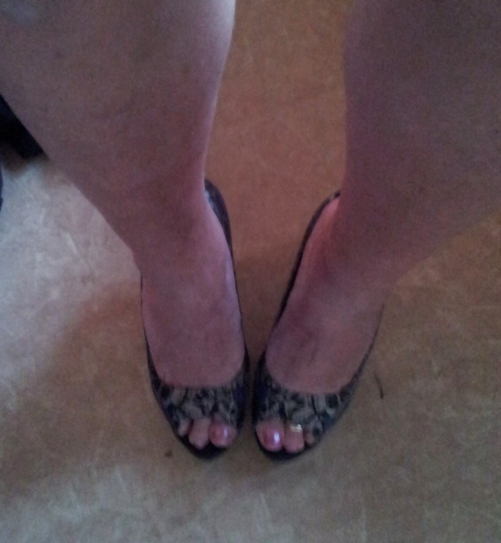 Trying on some ones shoes #14622301