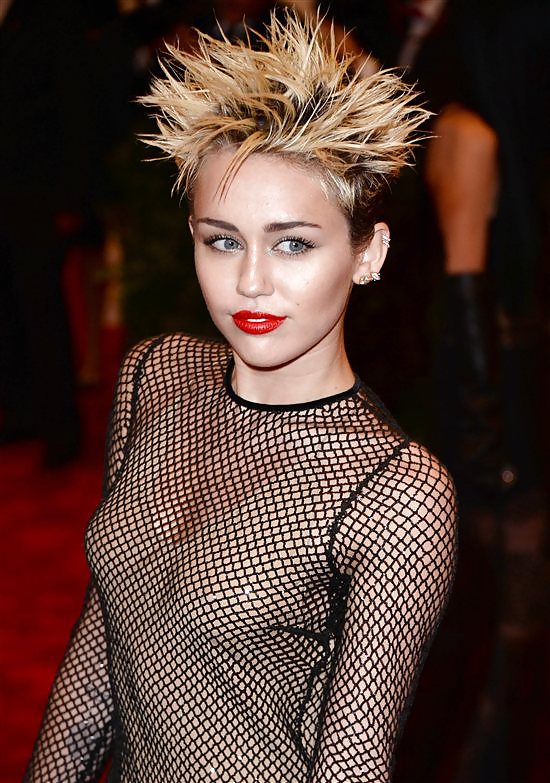 Miley Cyrus #18828379