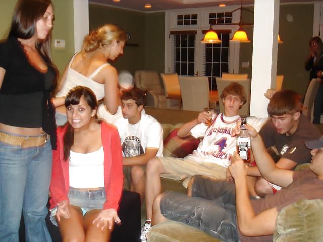 upskirts upshorts 32
 #20016469