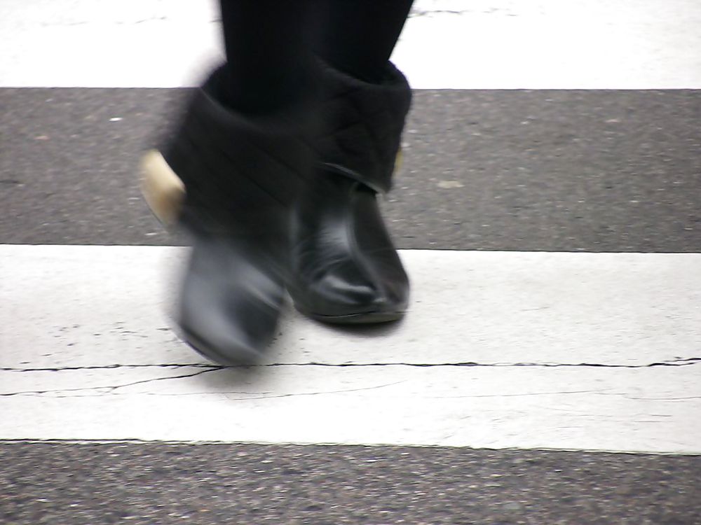 Japanese Candids - Feet on the Street 07 #5892170