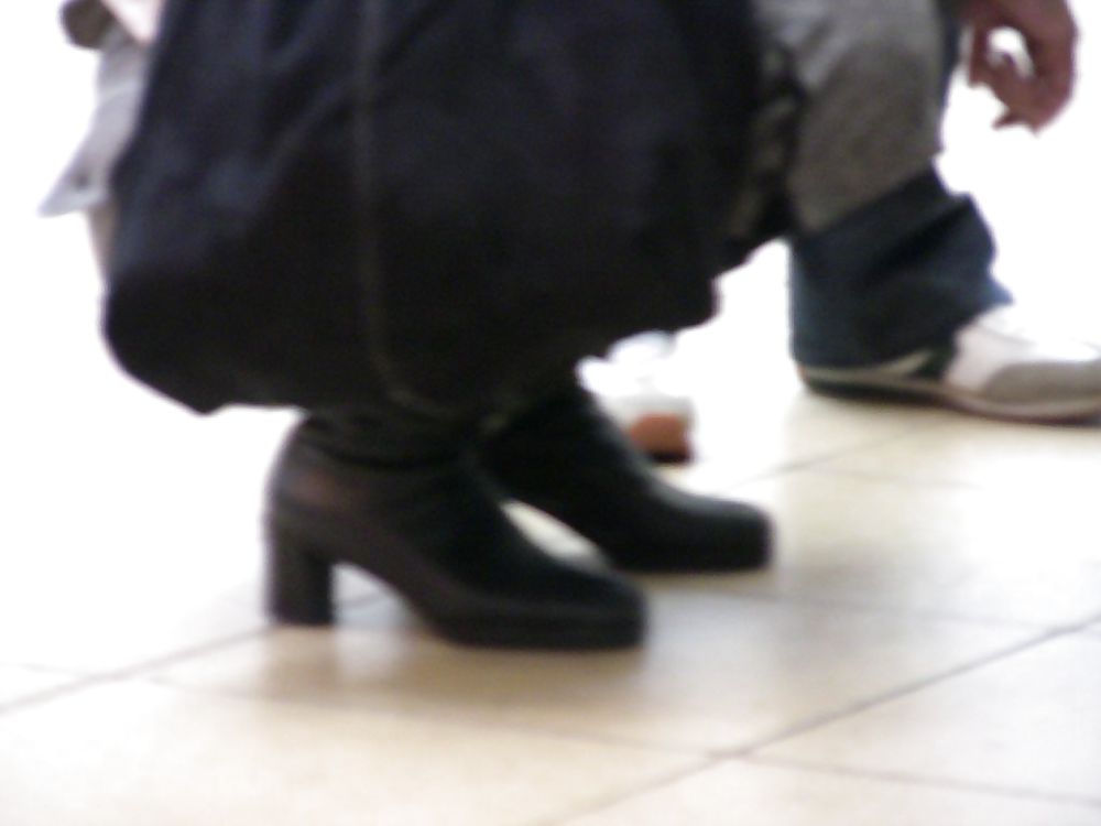 Japanese Candids - Feet on the Street 07 #5892226