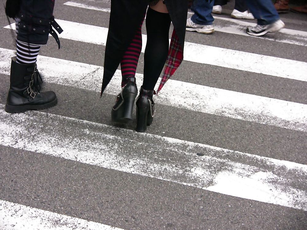 Japanese Candids - Feet on the Street 07 #5892233