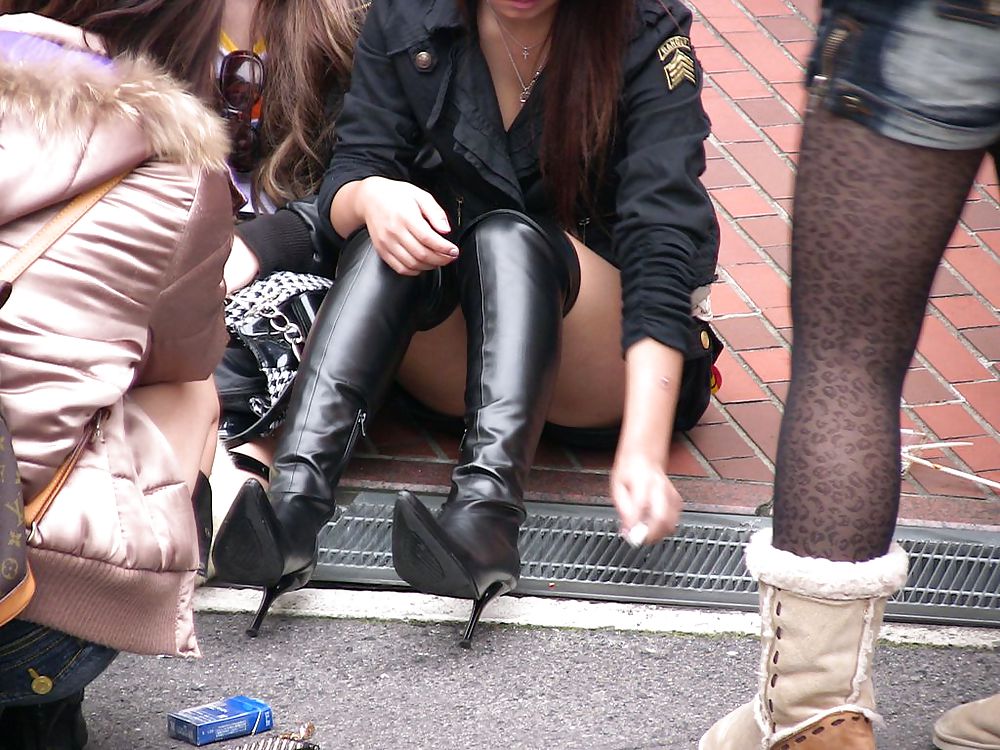 Japanese Candids - Feet on the Street 07 #5892238