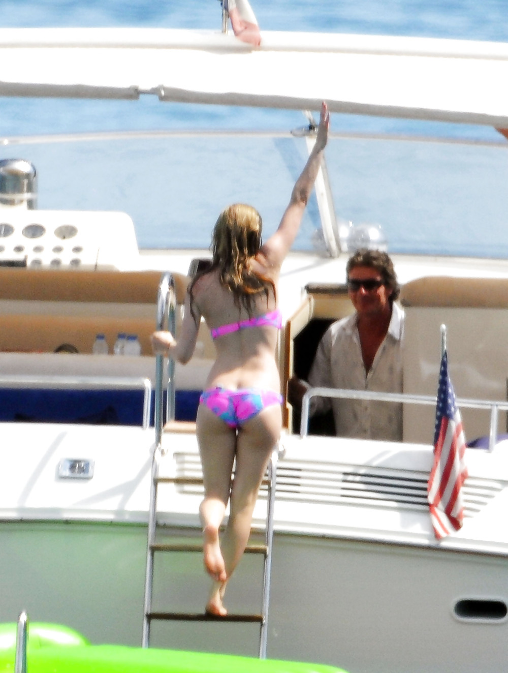 Avril lavigne en bikini en saint tropez
 #5451447