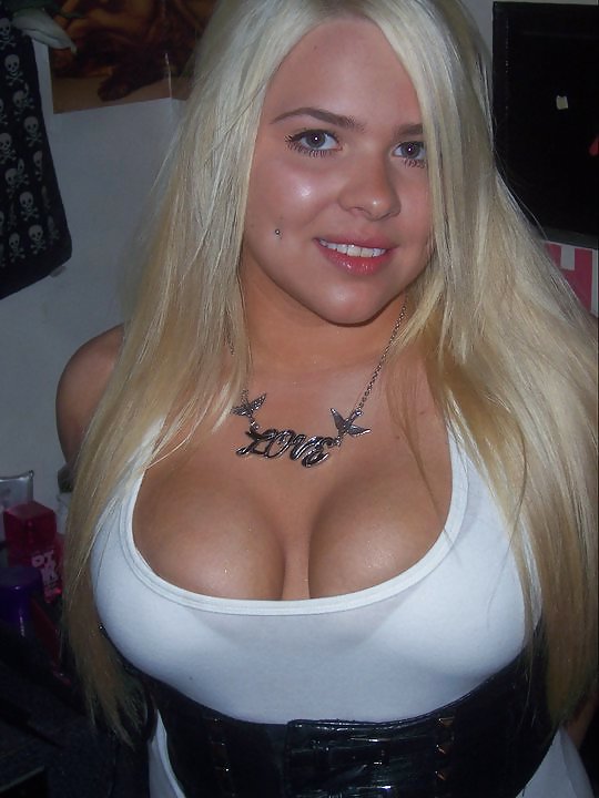 Hot Blonde Holly #17777562