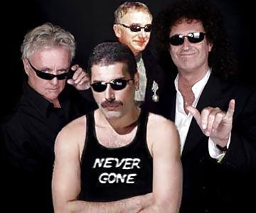 QUEEN AND FREDDIE #4038537
