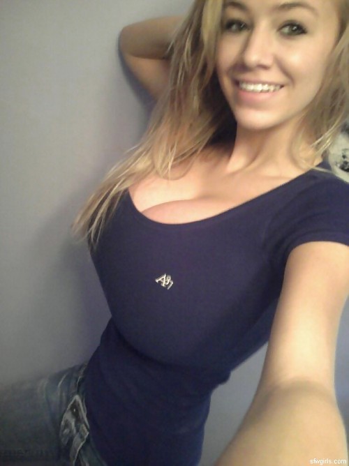 Putas calientes 22
 #20384214